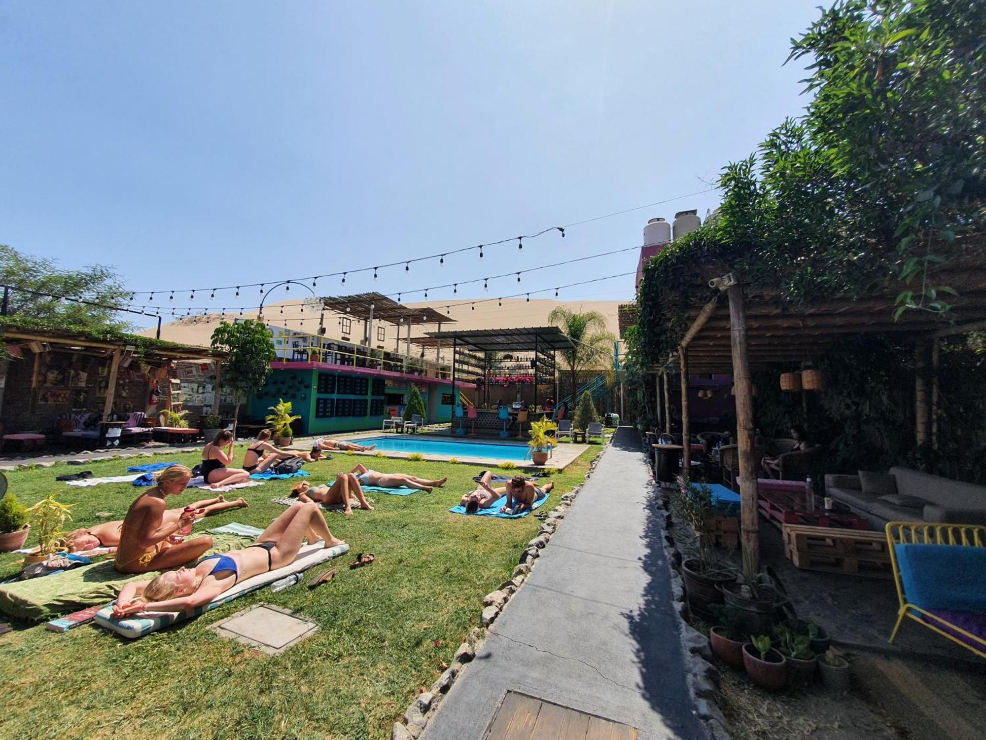 The Upcycled Hostel Huacachina Ика Екстериор снимка