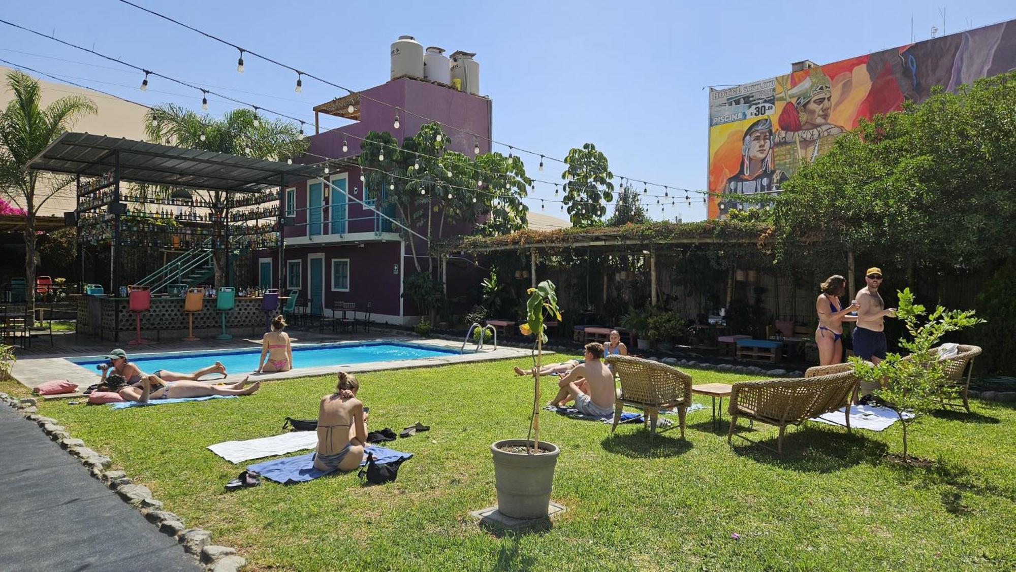 The Upcycled Hostel Huacachina Ика Екстериор снимка