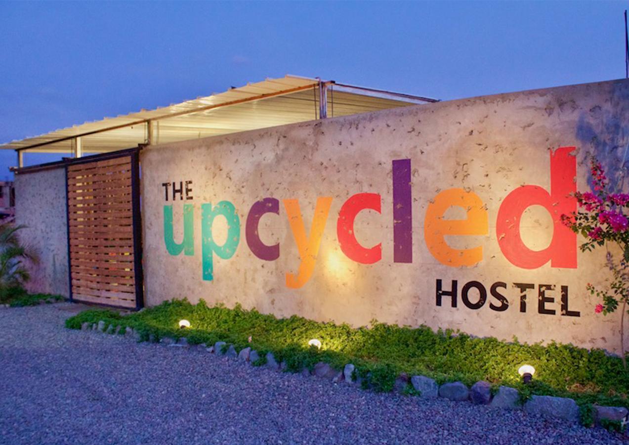 The Upcycled Hostel Huacachina Ика Екстериор снимка