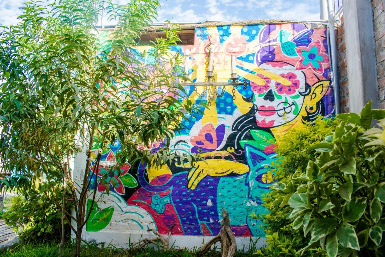 The Upcycled Hostel Huacachina Ика Екстериор снимка