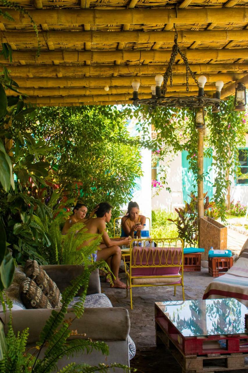 The Upcycled Hostel Huacachina Ика Екстериор снимка