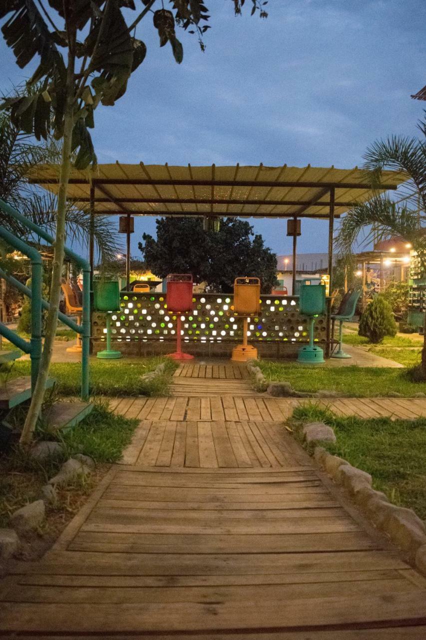 The Upcycled Hostel Huacachina Ика Екстериор снимка